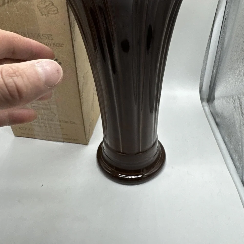VASE chocolate brown HOMER LAUGHLIN FIESTA 9 5/8